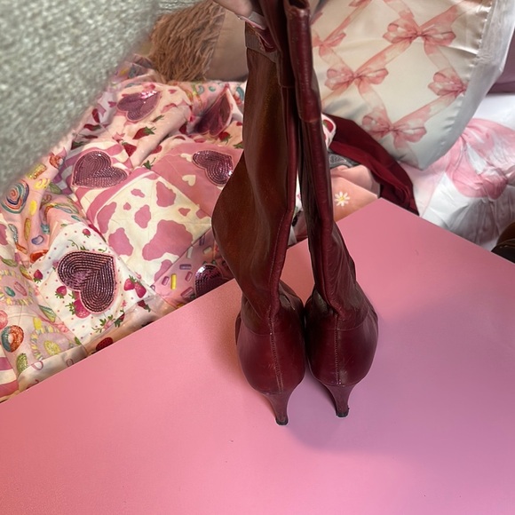 Women's Burgundy Leather Boots - Picture 3 of 7